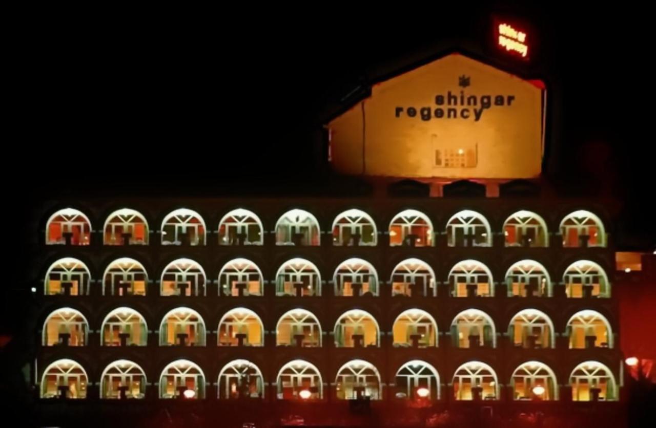 ホテル Shingar Regency Manāli エクステリア 写真
